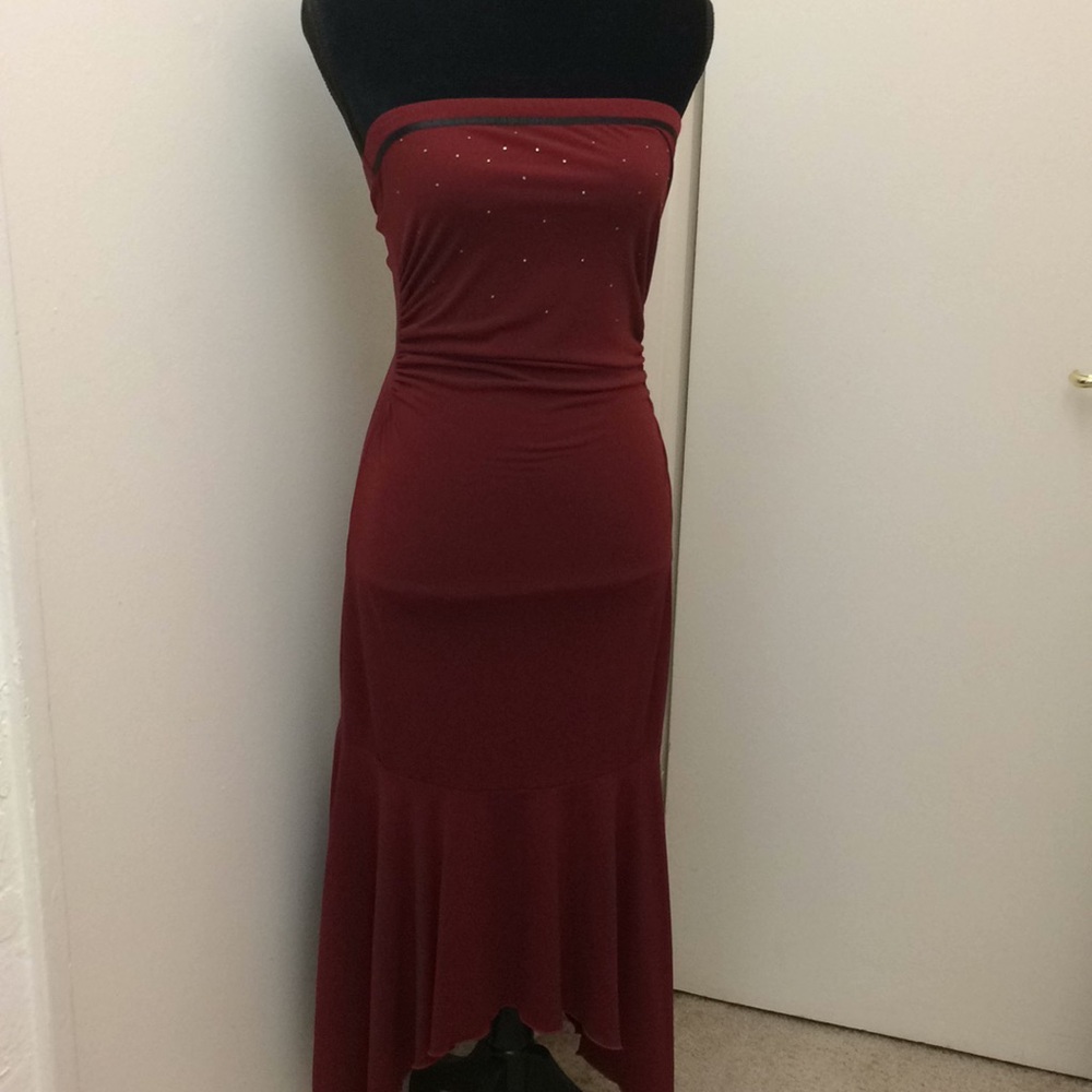 Strapless size M burgundy dress w/rhinestones